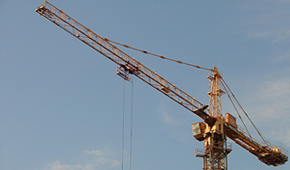 На роддом в Москве рухнул строительный кран На роддом в Москве рухнул строительный кран