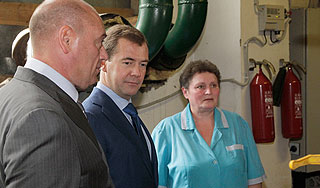 Медведев назвал неготовые к зиме регионы Медведев назвал неготовые к зиме регионы