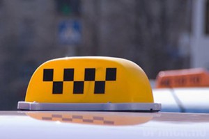 Борьбу с нелегальными такси решили усилить