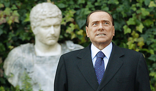 Берлускони готовит заявление об отставке Берлускони готовит заявление об отставке