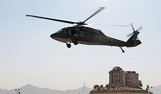 В Нью-Йорке рухнул вертолет с туристами В Нью-Йорке рухнул вертолет с туристами