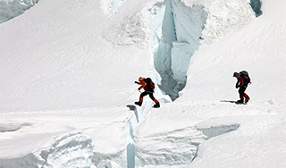 В Гималаях гибнут российские альпинисты В Гималаях гибнут российские альпинисты