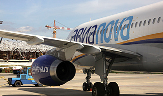 "Авианова" бросила пассажиров в Крыму "Авианова" бросила пассажиров в Крыму