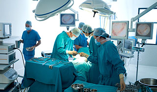 Выживший с Як-42 перенес две операции Выживший с Як-42 перенес две операции