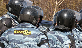 Гастарбайтеры устроили разборки в Москве Гастарбайтеры устроили разборки в Москве