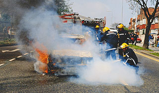 В Москве поймали поджигателей авто В Москве поймали поджигателей авто