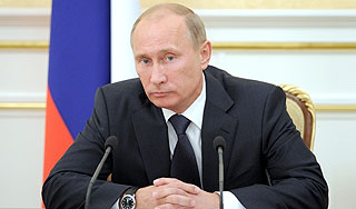 Путин вызвал трех губернаторов "на ковер" Путин вызвал трех губернаторов "на ковер"