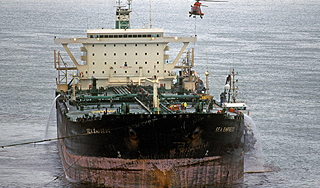 Российский танкер потопил загадочный объект Российский танкер потопил загадочный объект