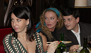 Три иномарки столкнулись на переезде Три иномарки столкнулись на переезде