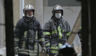 Взрыв повредил дом под Екатеринбургом Взрыв повредил дом под Екатеринбургом