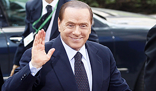 С Сильвио Берлускони сняты обвинения С Сильвио Берлускони сняты обвинения