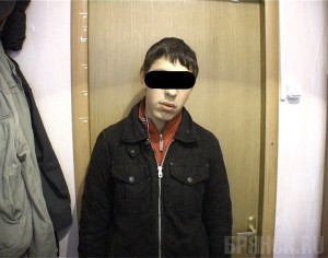 В Володарском районе Брянска задержали двух автоугонщиков Один из задержанных