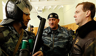 Медведев увидел освобождение заложников Медведев увидел освобождение заложников