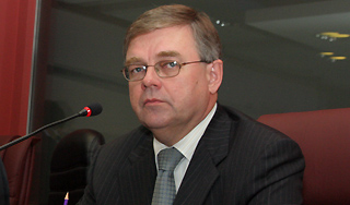 Oграблен дом Владимира Мамонтова Oграблен дом Владимира Мамонтова