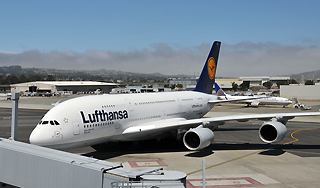 Лайнер A320 над Уралом окутало дымом Лайнер A320 над Уралом окутало дымом