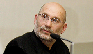 Романом Акунина заинтересовалось МВД Романом Акунина заинтересовалось МВД