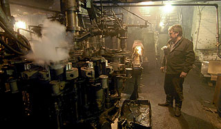 Россия теряет миллиарды из-за условий труда Россия теряет миллиарды из-за условий труда