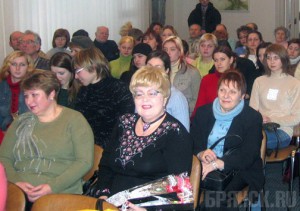 Композитор Людмила Макеева презентует свой песенник