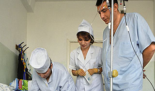 Пациент выжил после падения из окна Пациент выжил после падения из окна