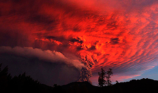 В Чили объявлен "красный" уровень угрозы В Чили объявлен "красный" уровень угрозы