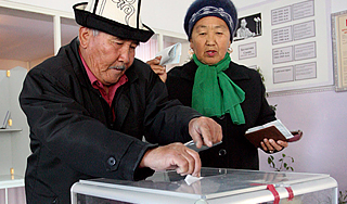 Киргизов подкупали на выборах президента Киргизов подкупали на выборах президента