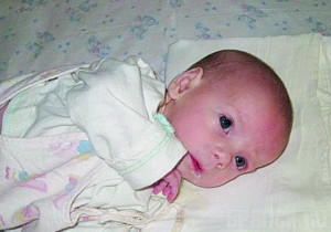 Три малыша остались без родителей на первом месяце жизни