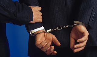 Разорителя "ИжАвто" поймали в ОАЭ Разорителя "ИжАвто" поймали в ОАЭ