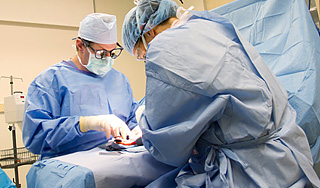 Врачи ошпарили роженицу соляной кислотой Врачи ошпарили роженицу соляной кислотой