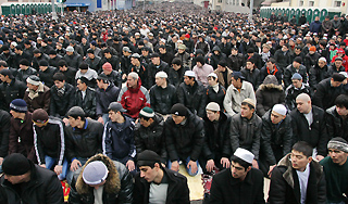 Медведев и Путин поздравили мусульман Медведев и Путин поздравили мусульман