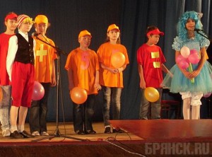 Гимназия №2 Бежицкого района Брянска отпраздновала юбилей