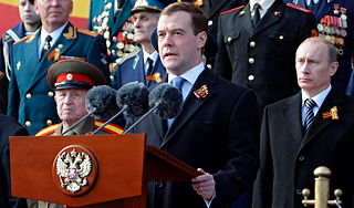 Медведев вспомнил рассказы дедов о войне Медведев вспомнил рассказы дедов о войне