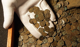 Во Франции найден крупнейший клад Во Франции найден крупнейший клад