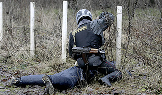 В Рязани подстрелили курсанта с гранатой В Рязани подстрелили курсанта с гранатой