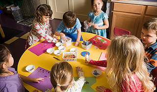 Ребенка в детсаду били шваброй по голове Ребенка в детсаду били шваброй по голове