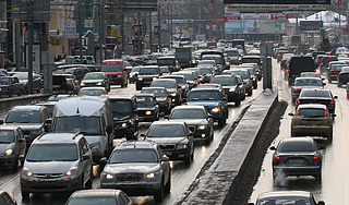 Москва остановилась в гигантских пробках Москва остановилась в гигантских пробках