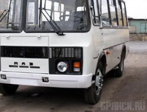 16-летняя девочка попала под колеса автобуса