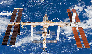 МКС приняла новую смену космонавтов МКС приняла новую смену космонавтов