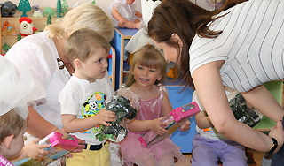 В Иваново открыт детский центр "Подсолнух" В Иваново открыт детский центр "Подсолнух"