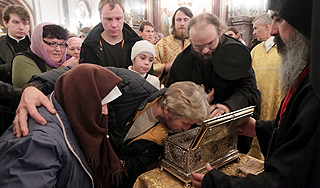 Путину рассказали о чудесах святыни Путину рассказали о чудесах святыни