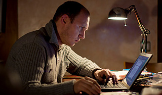 Закон позволит россиянам работать дома Закон позволит россиянам работать дома