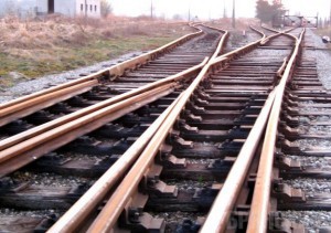 Мужчина погиб под колесами пассажирского поезда