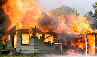 Хакеры сожгут дом жертвы через принтер Хакеры сожгут дом жертвы через принтер