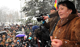 Главе Южной Осетии поставили ультиматум Главе Южной Осетии поставили ультиматум