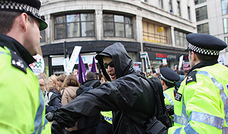 На BBC предложили расстрелять бастующих На BBC предложили расстрелять бастующих