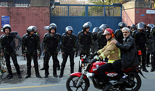 Страны Европы вывозят из Ирана своих послов Страны Европы вывозят из Ирана своих послов