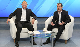 Тандем встретился с избирателями Тандем встретился с избирателями