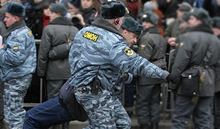 Москвичи устроили драку в магазине Москвичи устроили драку в магазине