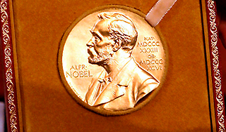 Россиянин судится за Нобелевскую премию Россиянин судится за Нобелевскую премию