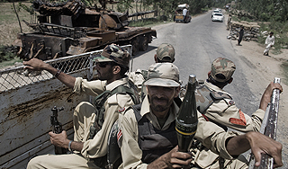 Армии Пакистана разрешили бить по НАТО Армии Пакистана разрешили бить по НАТО