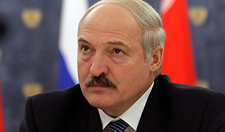 Лукашенко выбирает между милостью и казнью Лукашенко выбирает между милостью и казнью